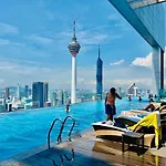 The Platinum Suites Klcc By Castle Houze